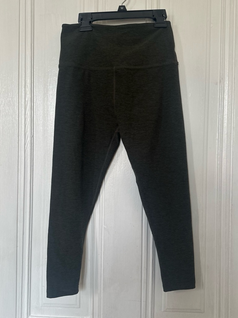 Beyond Yoga Dark Green High-Waist capri Leggings